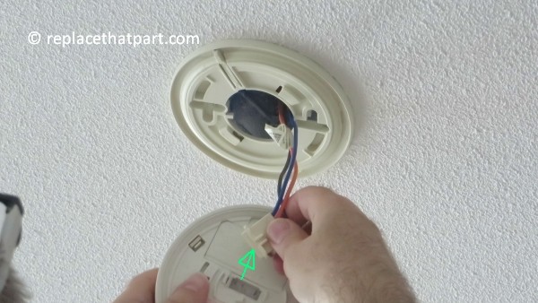how to replace the battery in the firex smoke alarm padc240 09