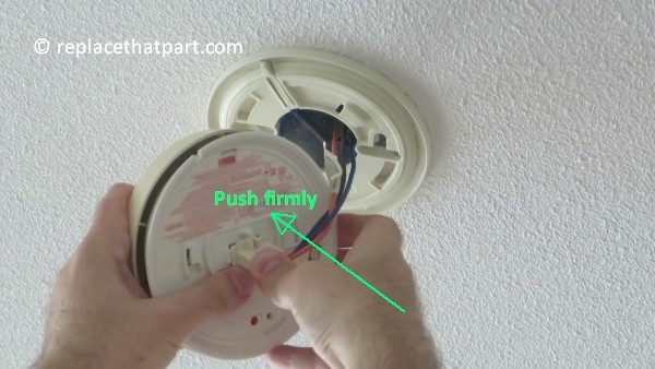 how to replace the battery in the firex smoke alarm padc240 27