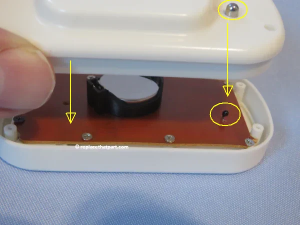 how to replace the battery of a digital refrigerator thermometer 09